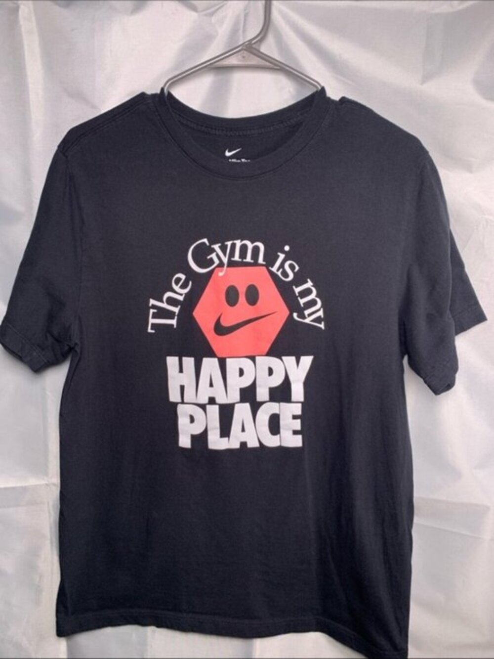 Black Nike Tee Shirt The Gym is my Happy Place Size Med GUC #5158